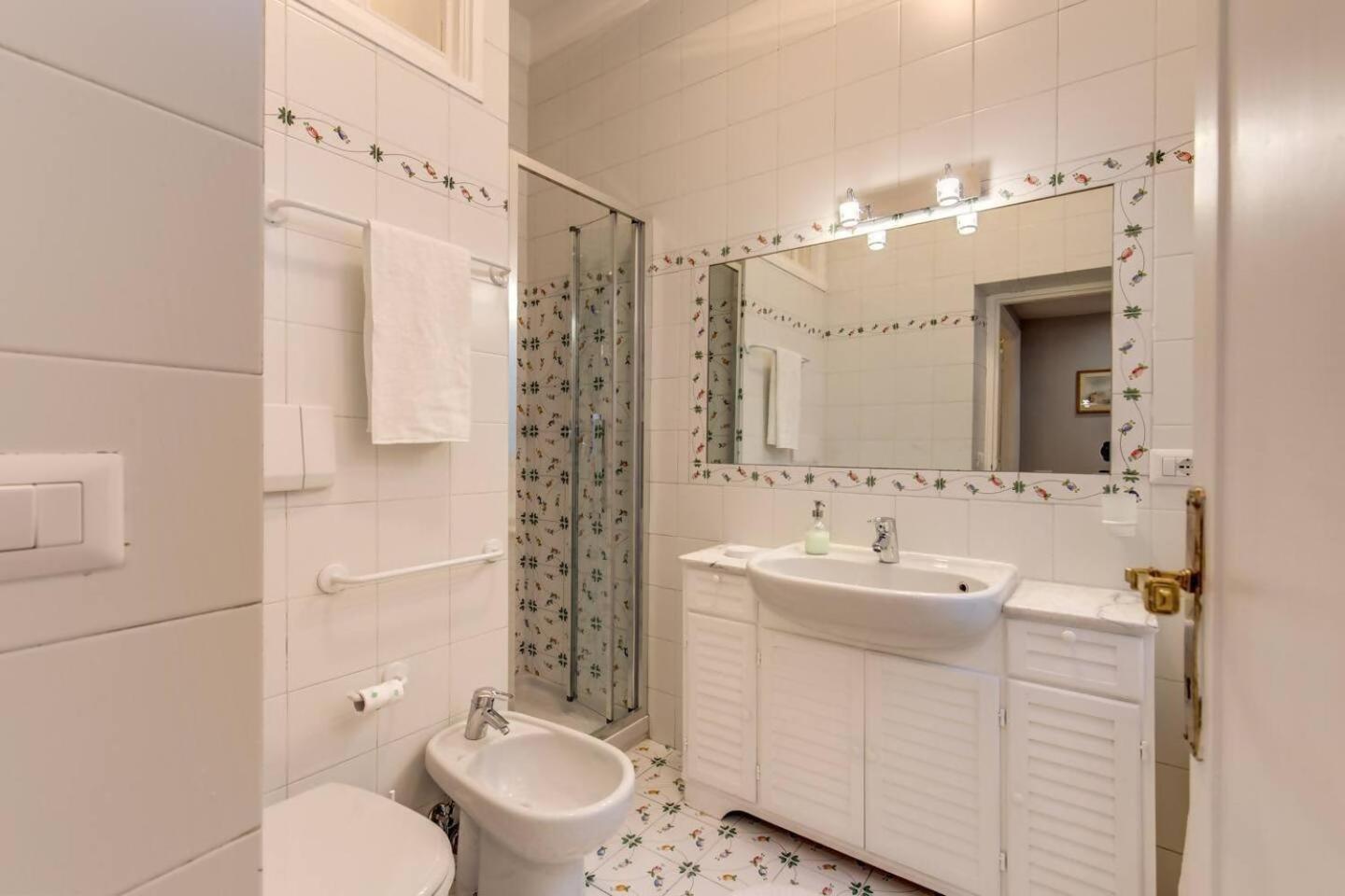 Lovely Flat By The Vatican Рим Екстер'єр фото