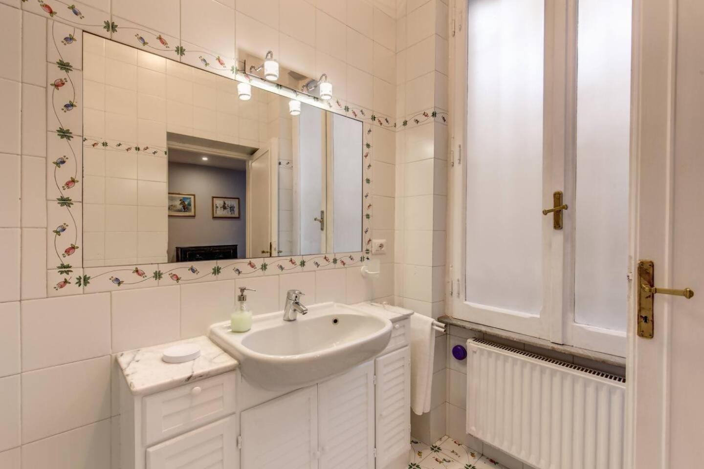 Lovely Flat By The Vatican Рим Екстер'єр фото